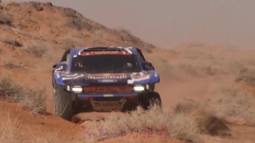 贝纳维德斯获得冠军 桑德斯领跑总成绩榜 贝纳维德斯获得冠军 桑德斯领跑总成绩榜